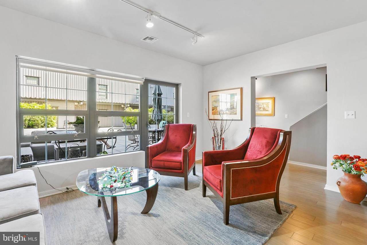 1200 Steuart Street - Photo 1