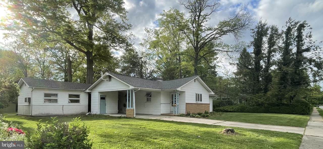 430 Beverly Road - Photo 1