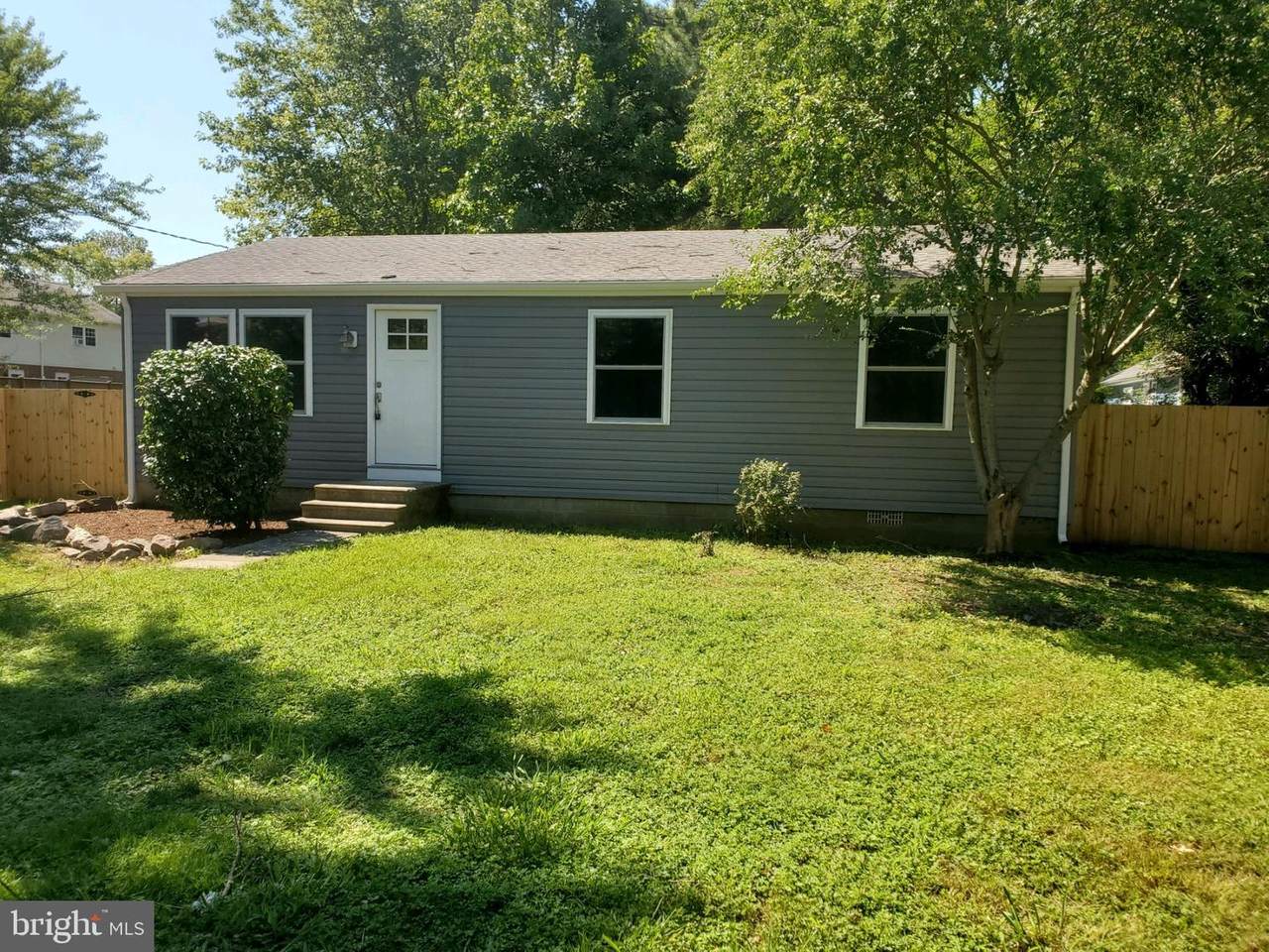 101 Brooks - Photo 1