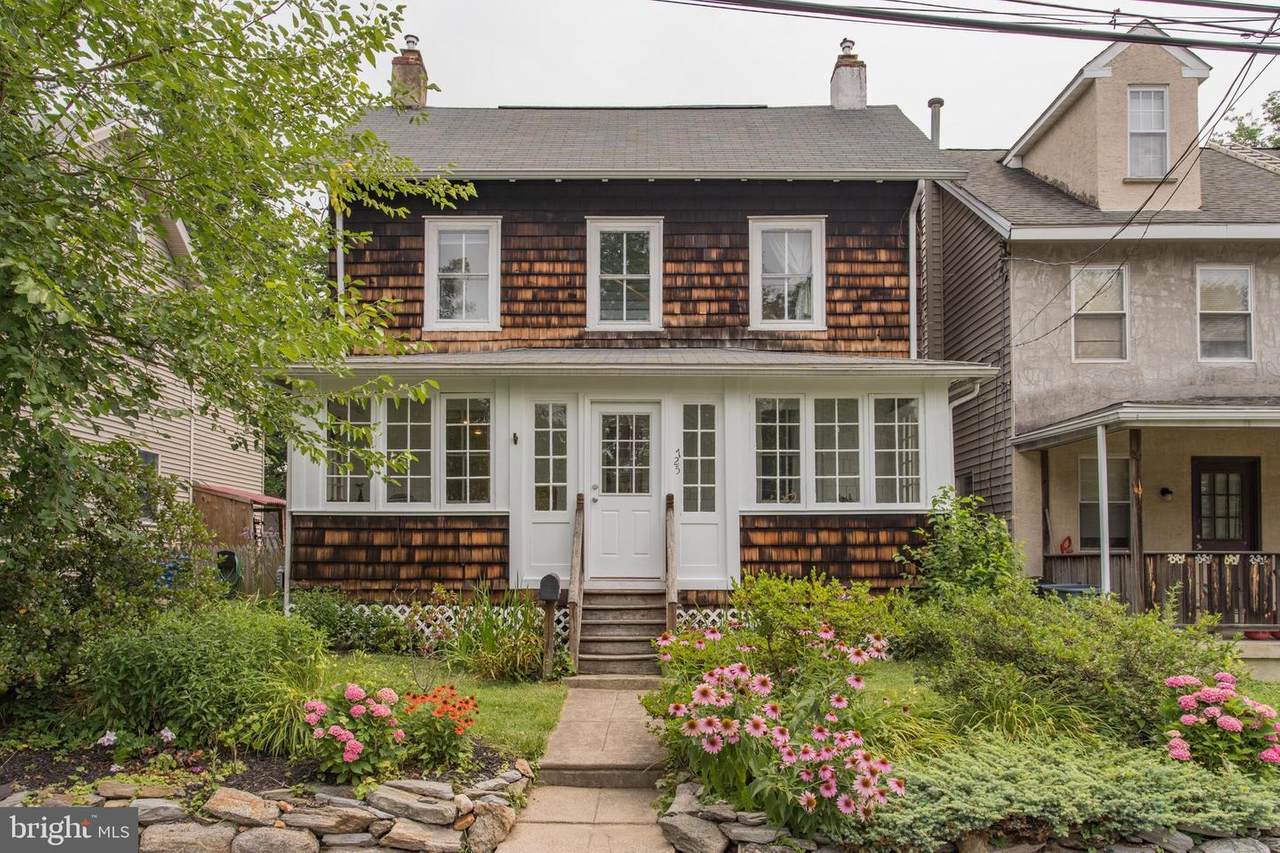 725 Miller Street - Photo 1