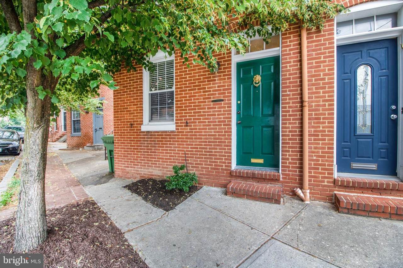 104 Montgomery Street - Photo 1