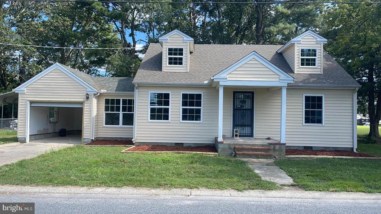 711 7TH Street - Photo 1
