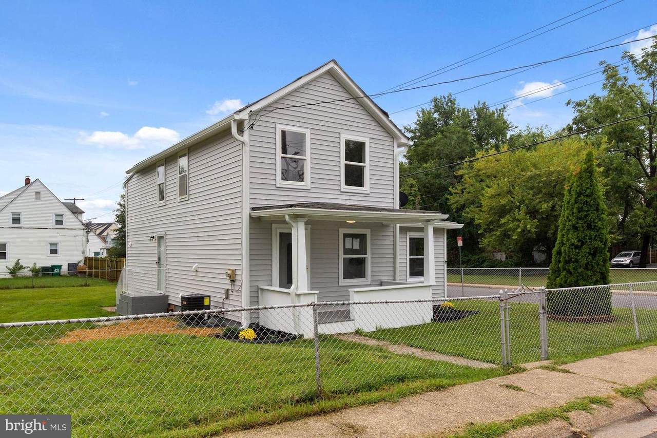 522 9TH Street - Photo 1