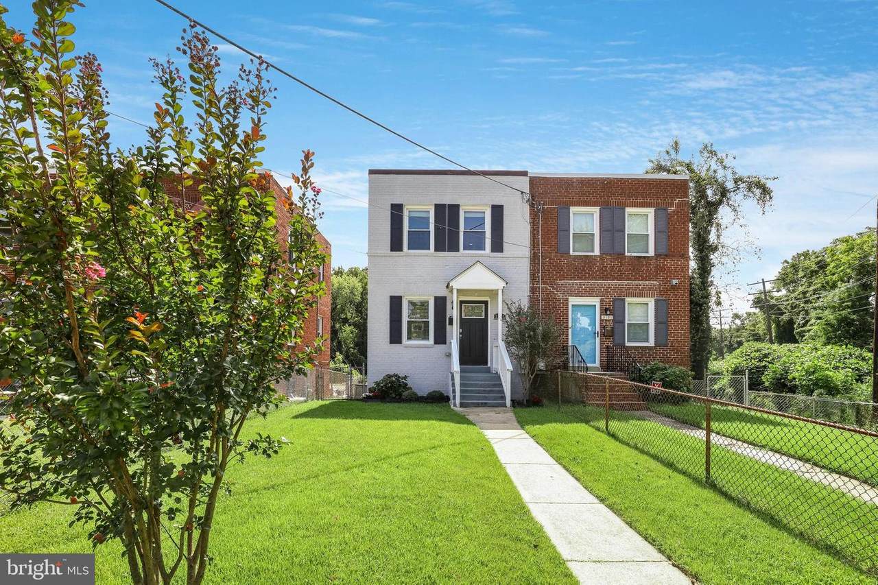 3103 E Street - Photo 1