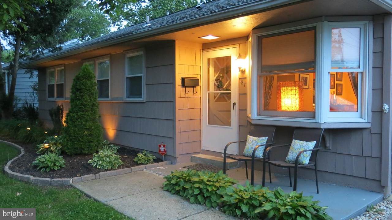 27 Oak Avenue - Photo 1