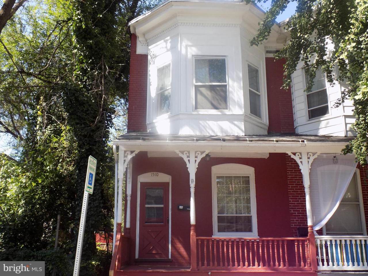 1510 Catherine Street - Photo 1