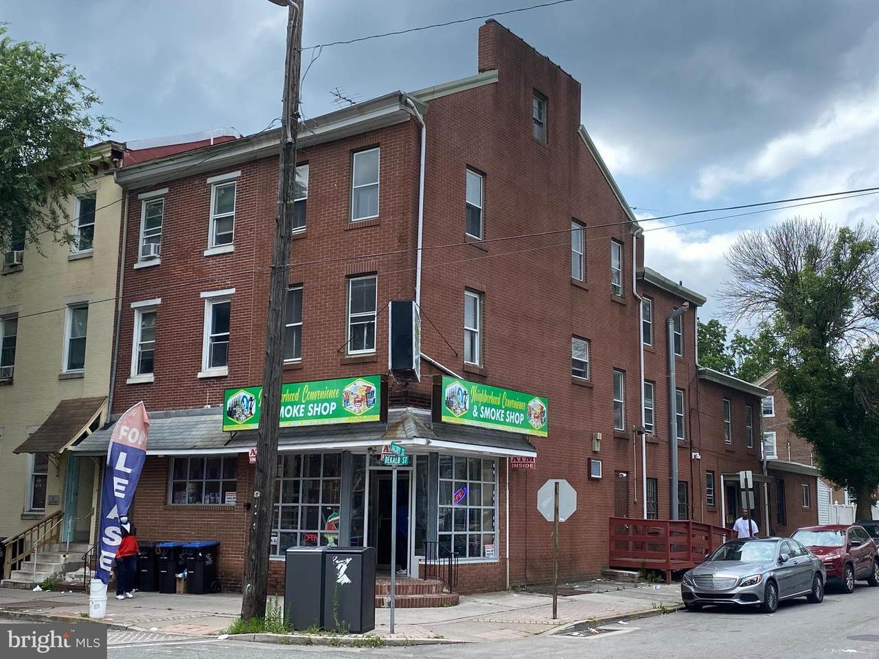 835-37 Dekalb Street - Photo 1