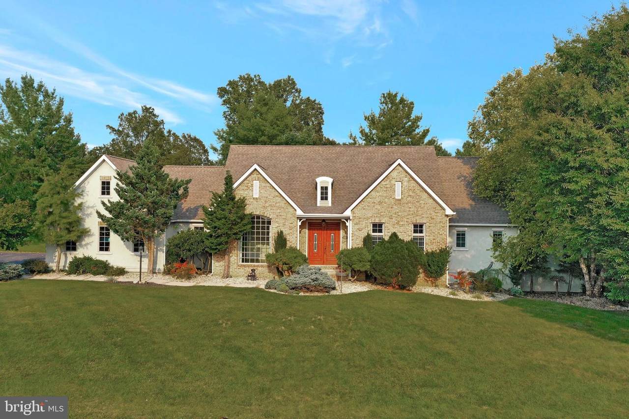 121 Juniper Drive - Photo 1