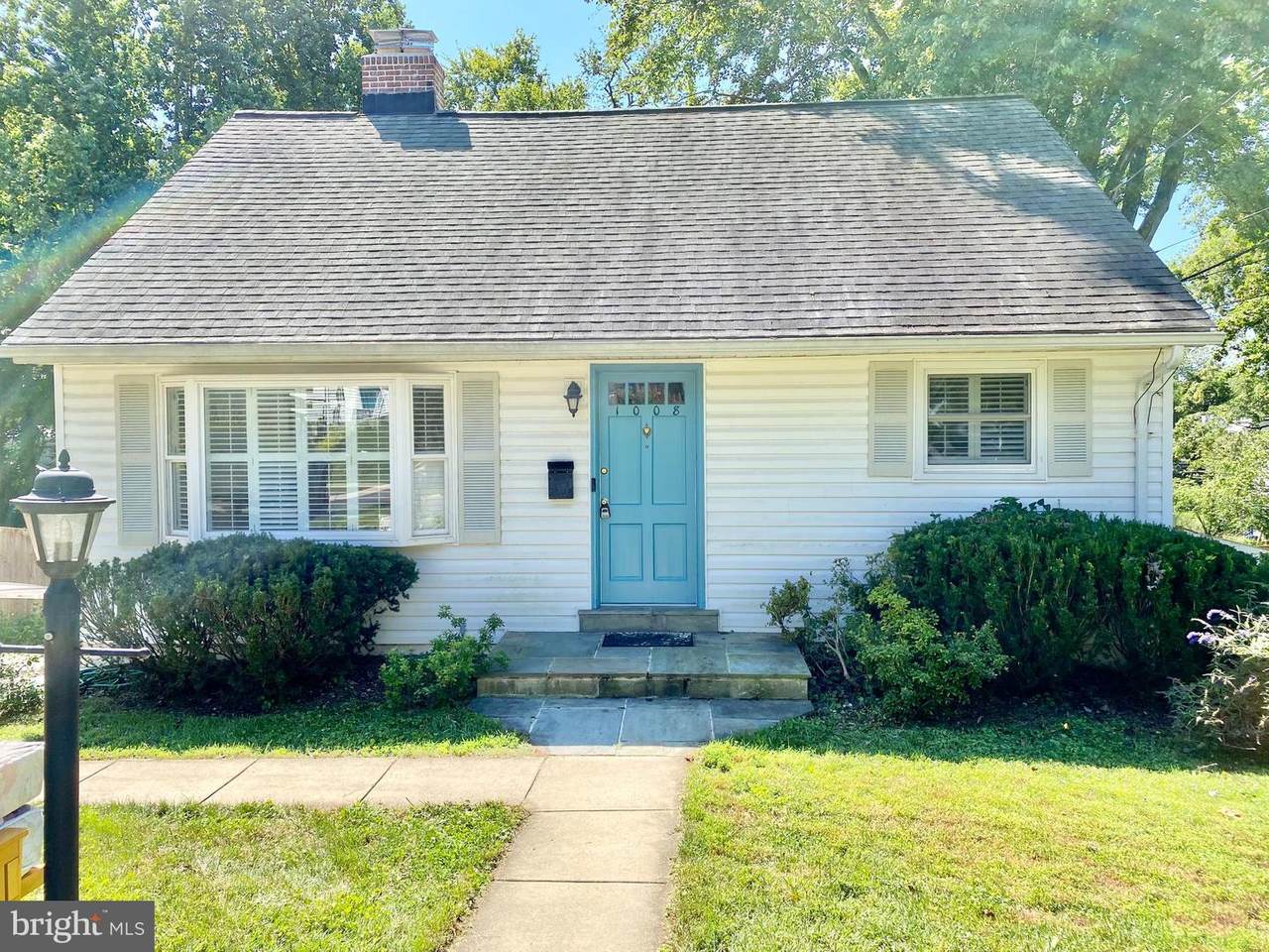 1008 Robin Road - Photo 1