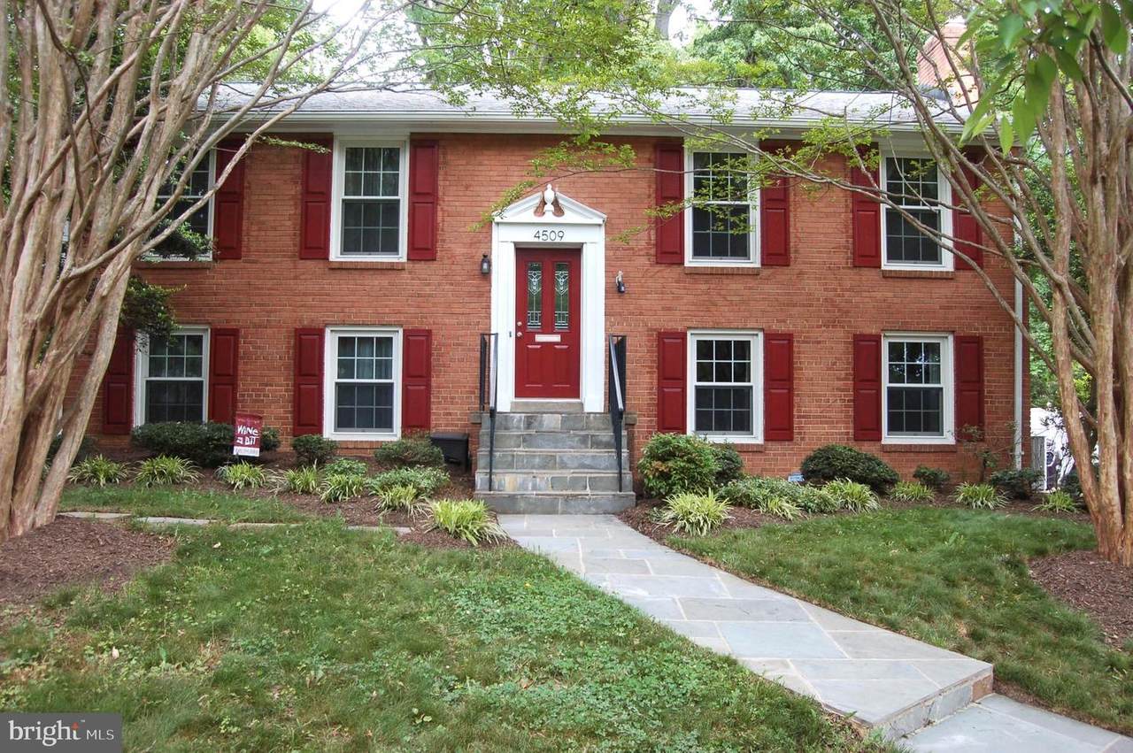 4509 Peacock Avenue - Photo 1