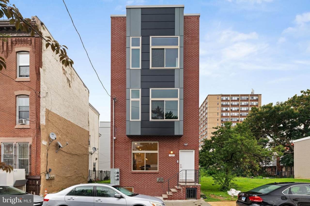 1251 15TH Street - Photo 1