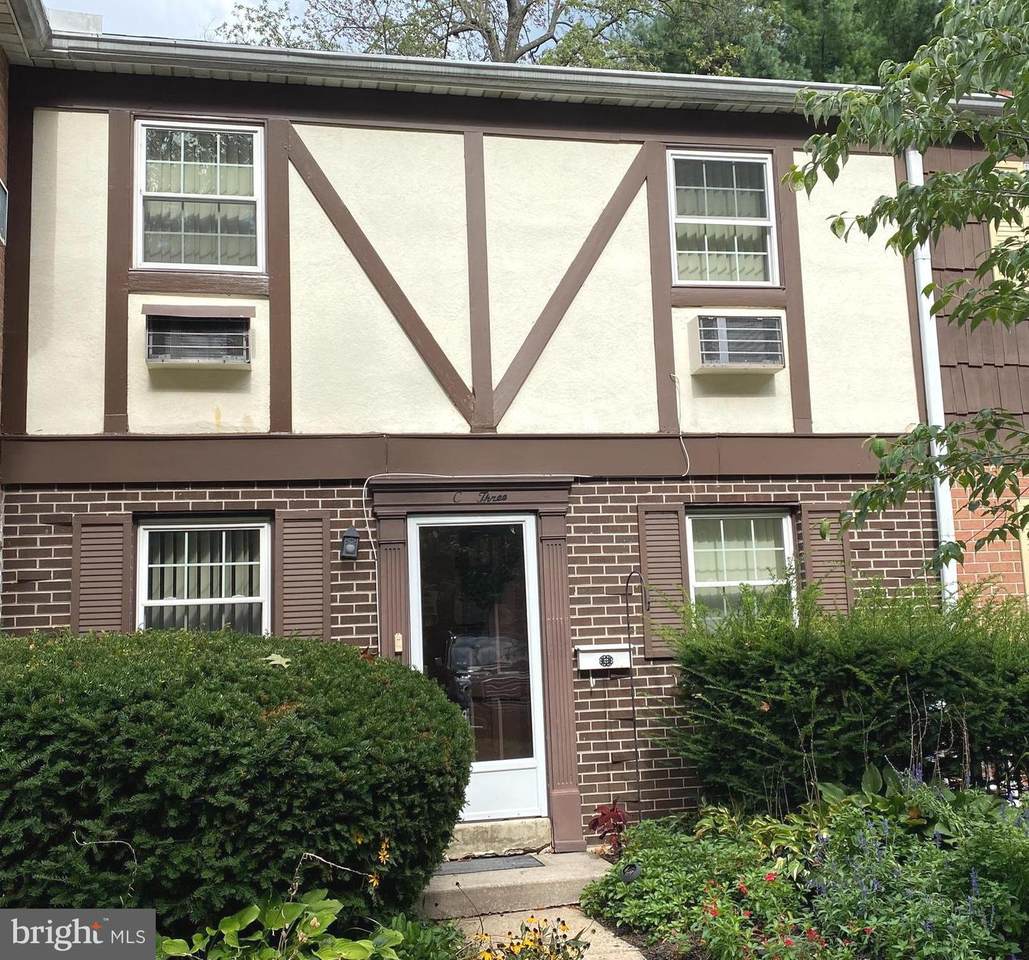 207 Walnut Hill Road - Photo 1