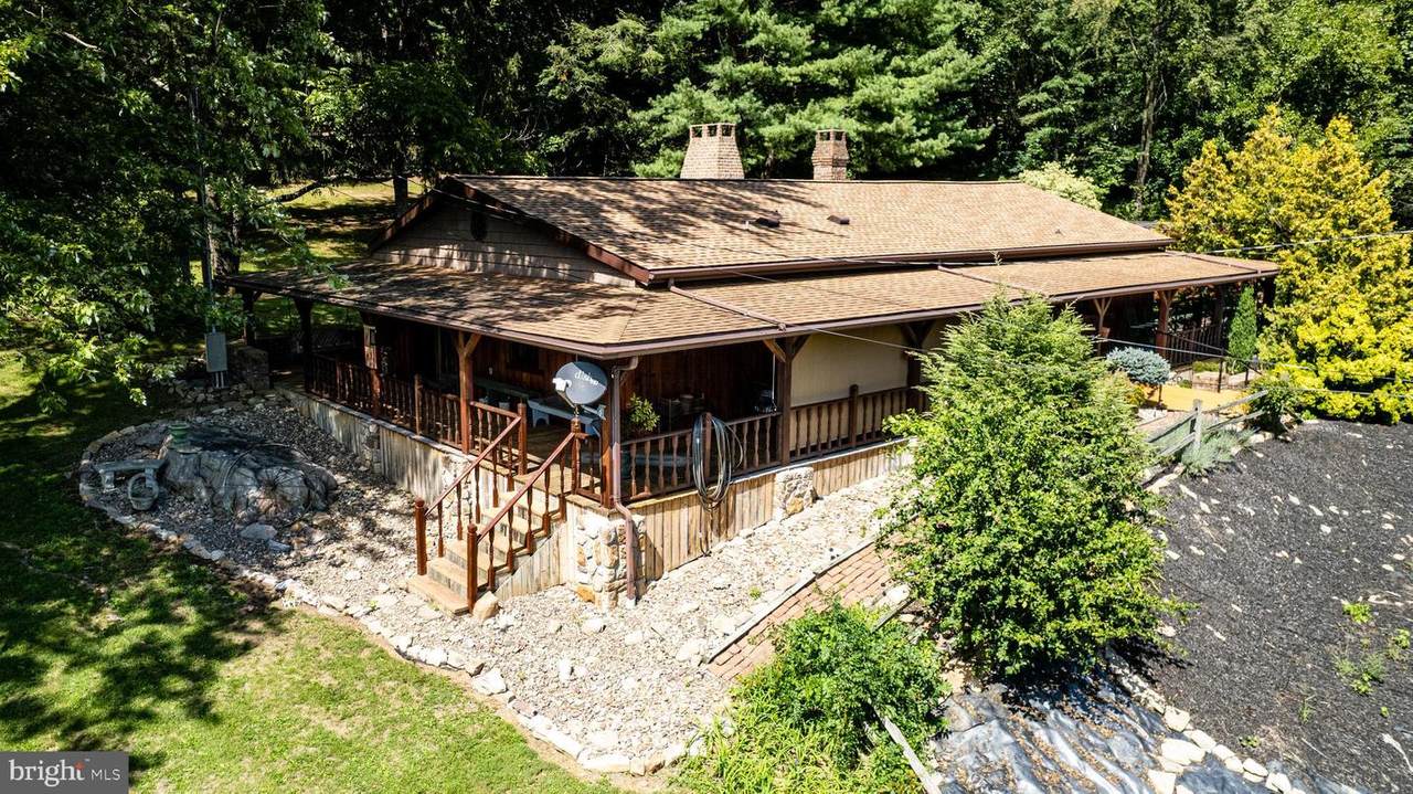6968 Pine Road - Photo 1