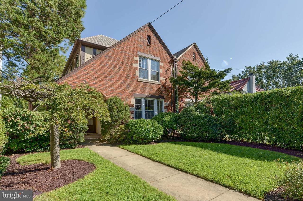 3823 Van Ness Street - Photo 1