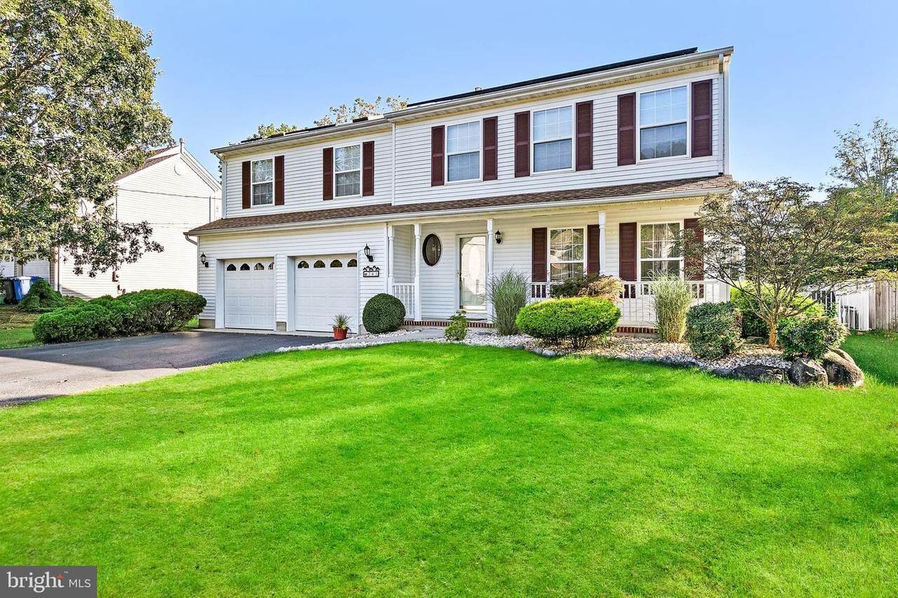 241 Middie Lane - Photo 1