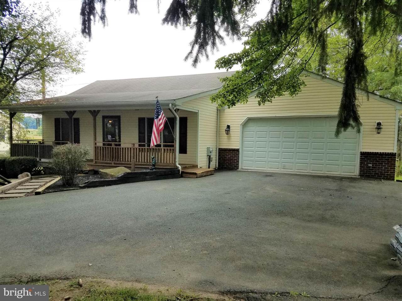 183 Clubhouse Road - Photo 1