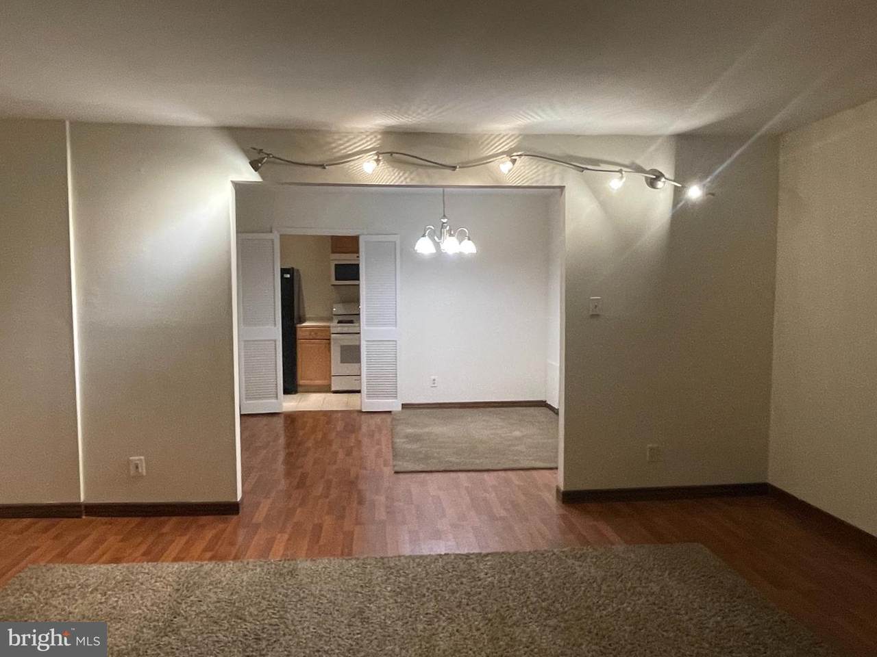 11617 Vantage Hill Road - Photo 1