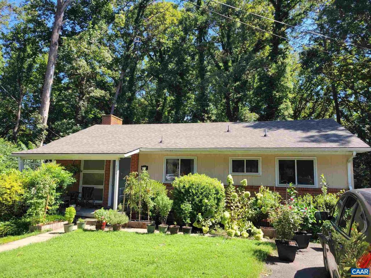 2324 Crestmont Ave - Photo 1