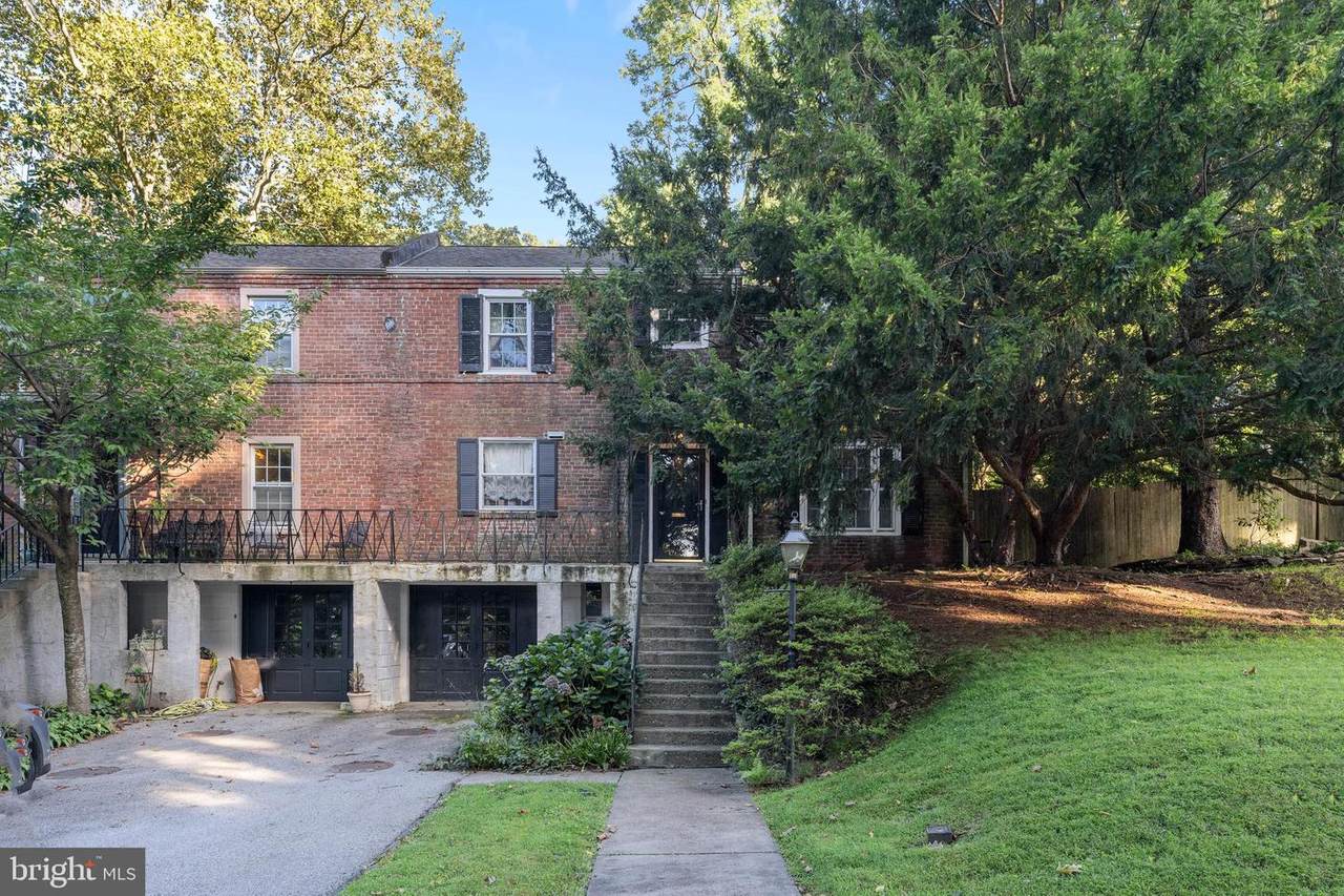 716 Hendren Street - Photo 1