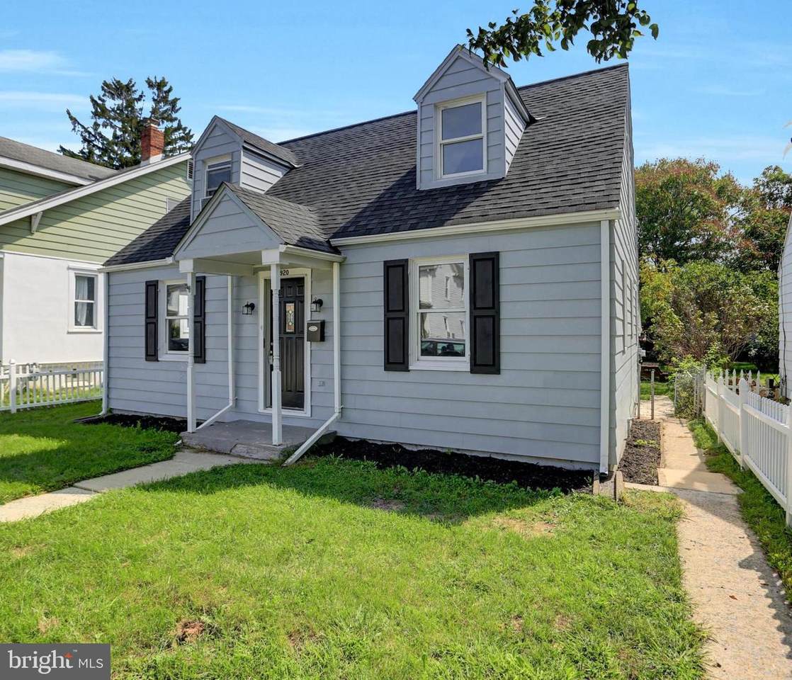 920 Chestnut Street - Photo 1