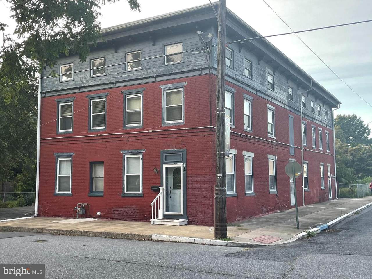 38 Gay Street - Photo 1