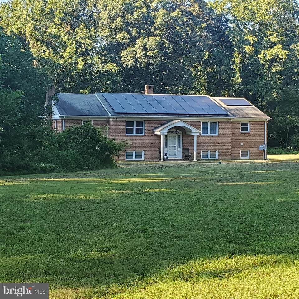 305 Auburn Road - Photo 1