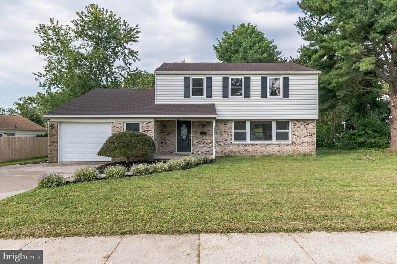116 Crescent Drive - Photo 1