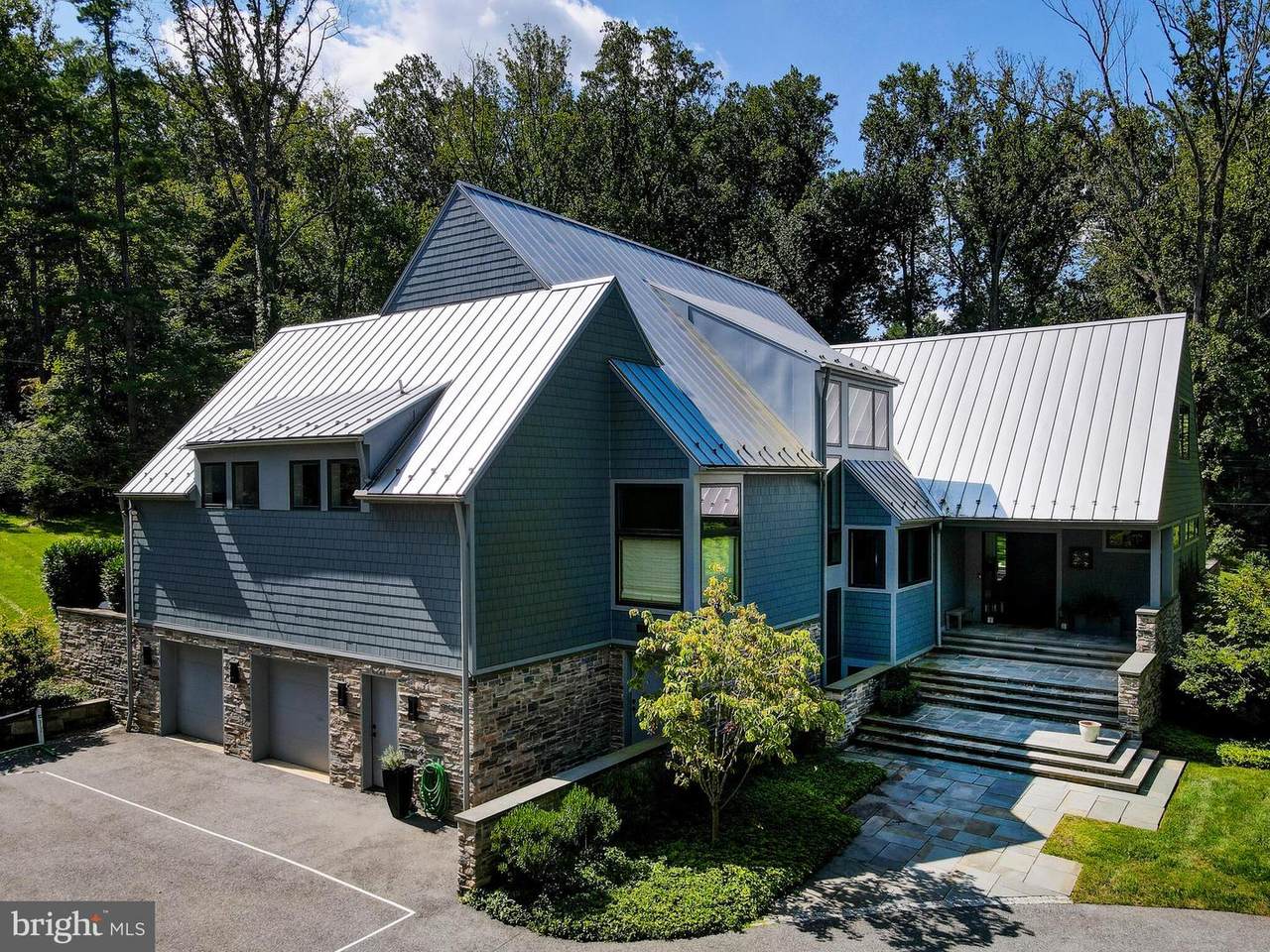 7804 Ruxwood Road - Photo 1