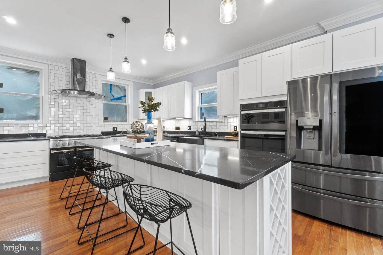 517 Cedar Street - Photo 1