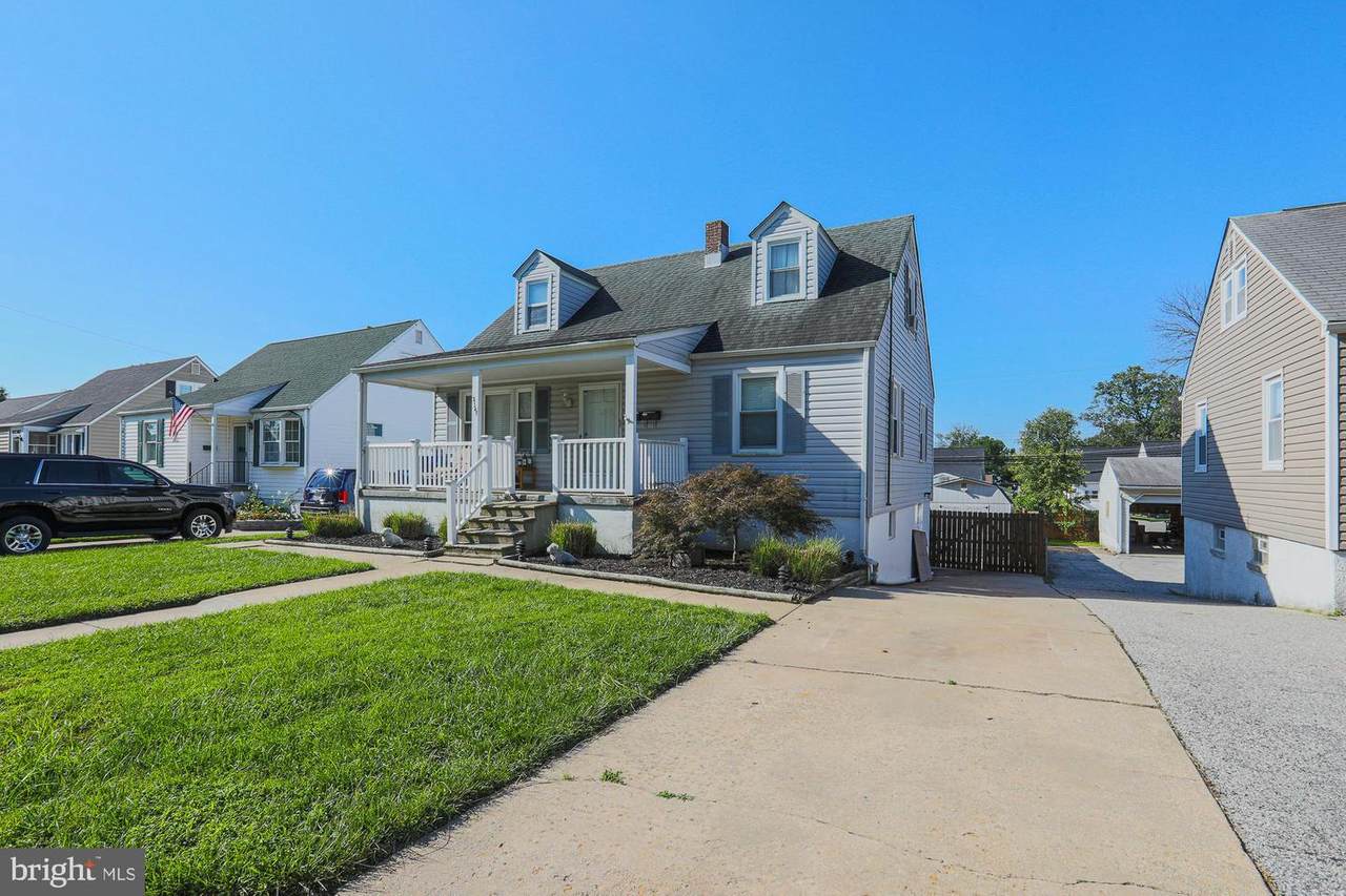 3127 Hiss Avenue - Photo 1