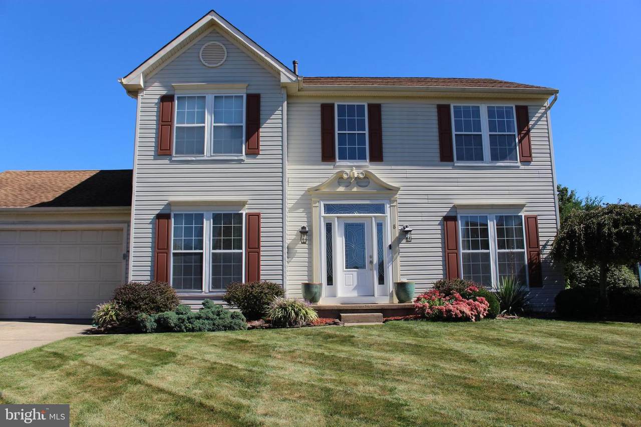 8 Equestrian Drive - Photo 1