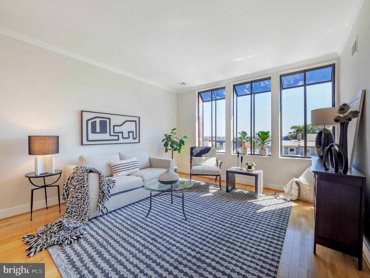 1840 California Street - Photo 1