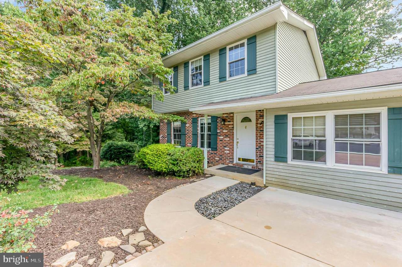 327 Clyde Court - Photo 1