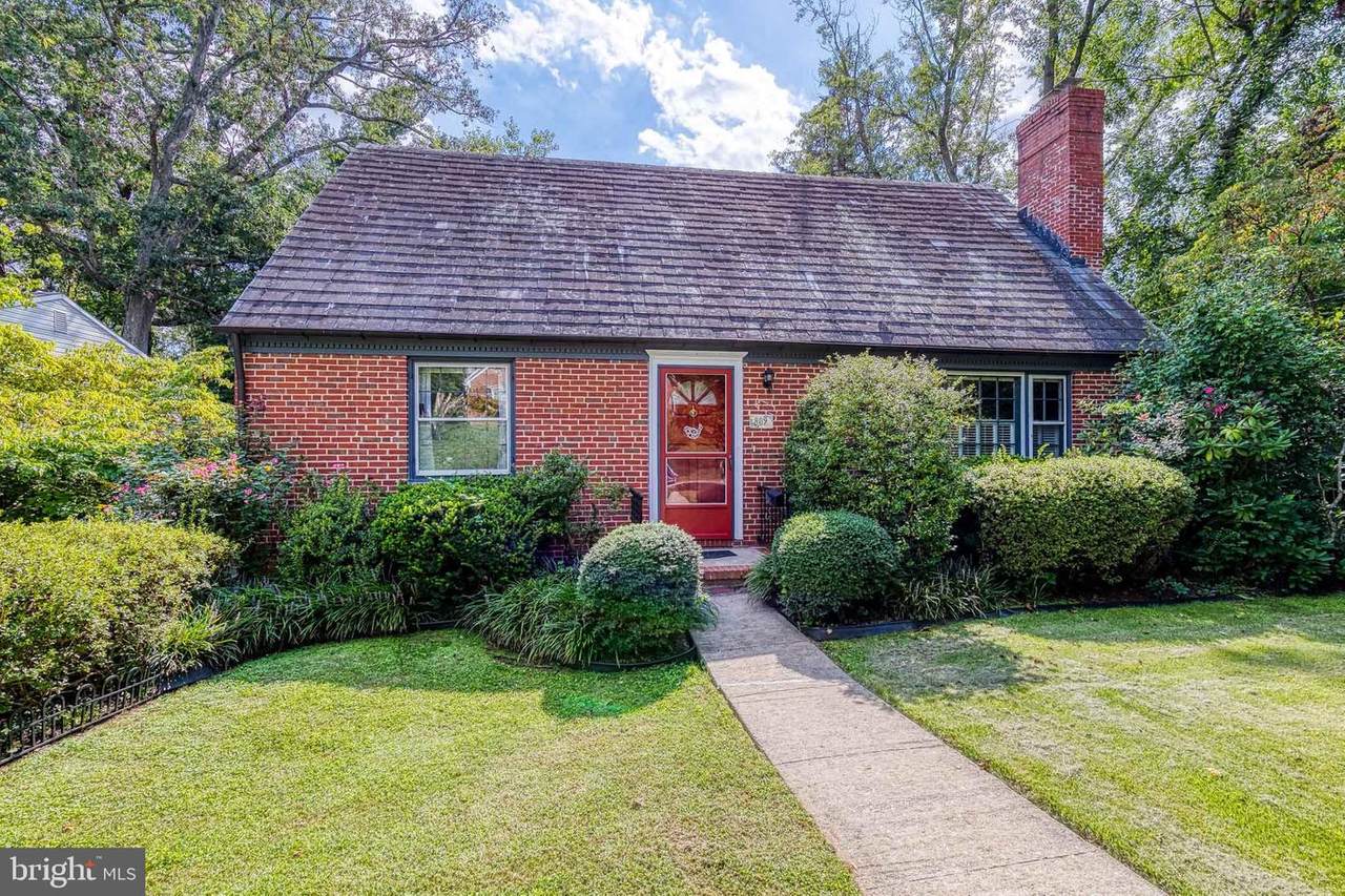 809 Eton Road - Photo 1