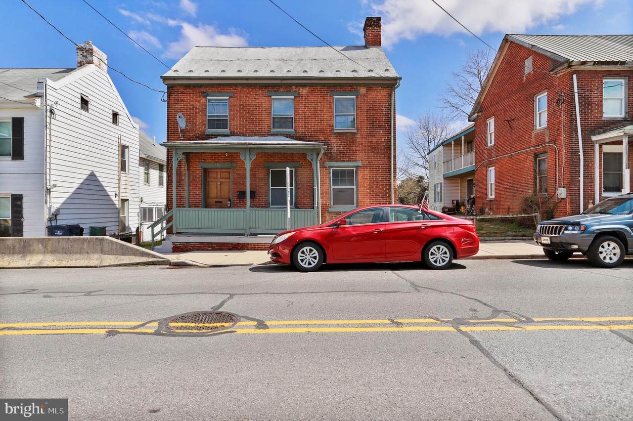 116 South Carlisle Street - Photo 1