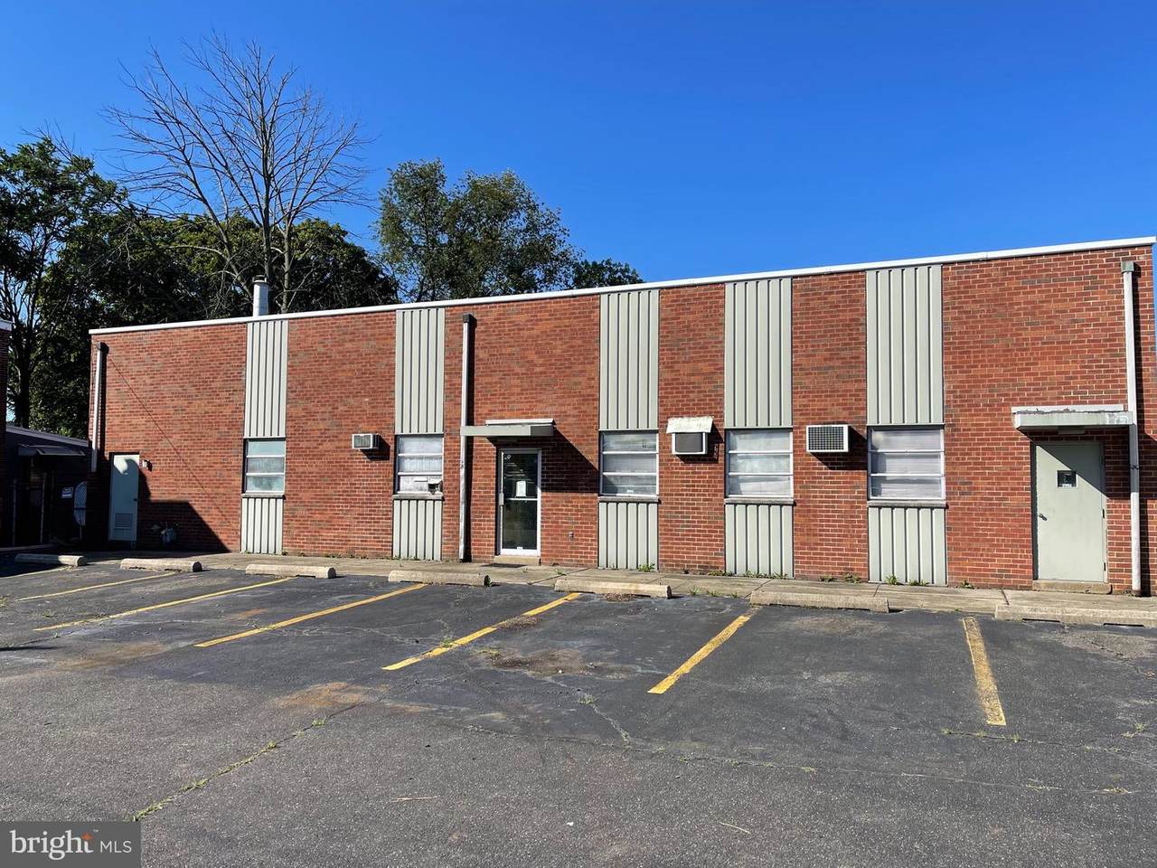 2210 Walnut Street - Photo 1