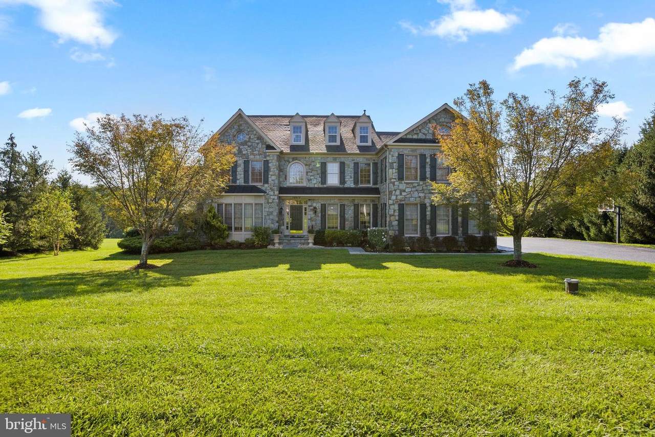 14913 Finegan Farm Drive - Photo 1