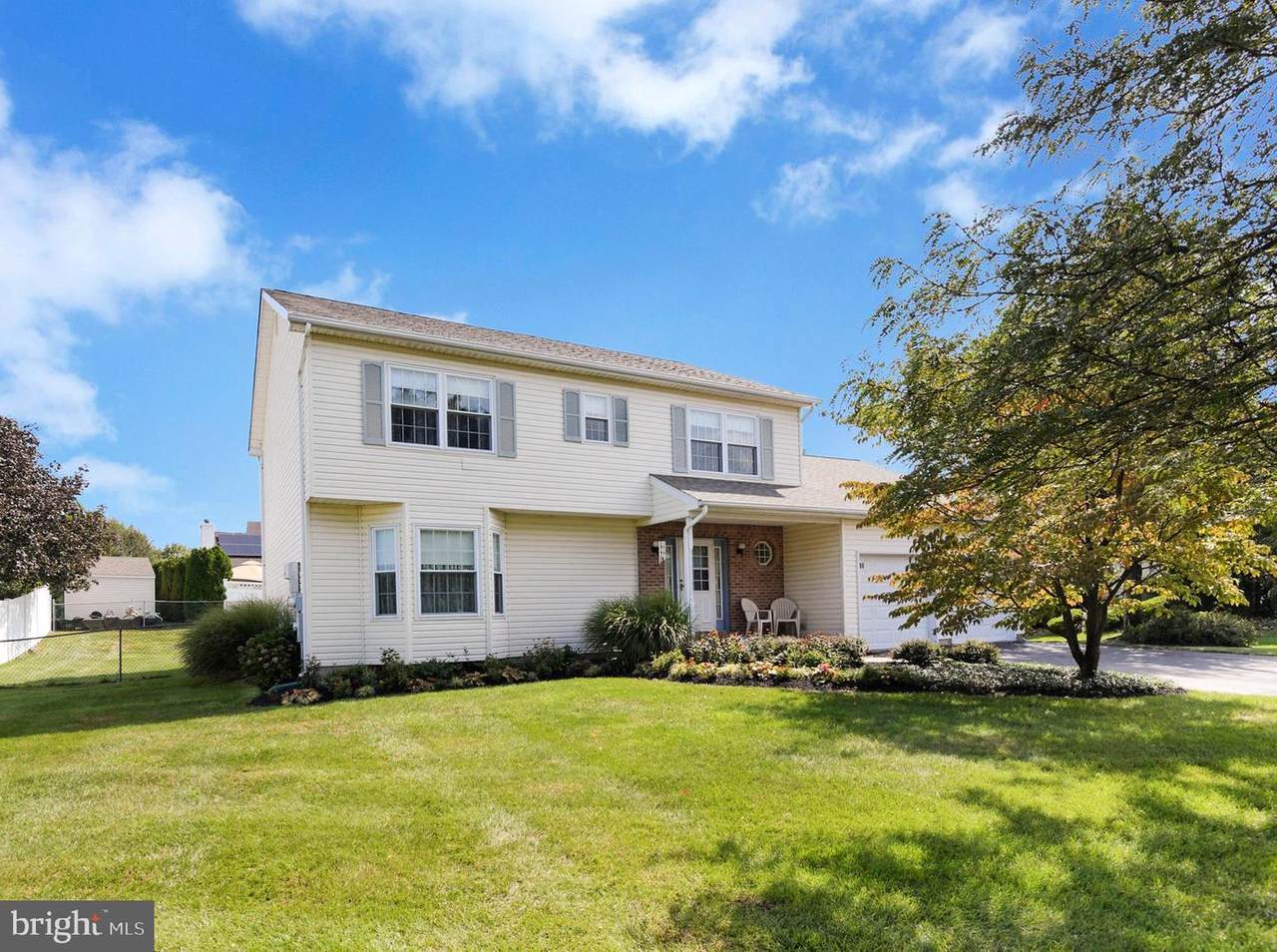 86 Joni Avenue - Photo 1