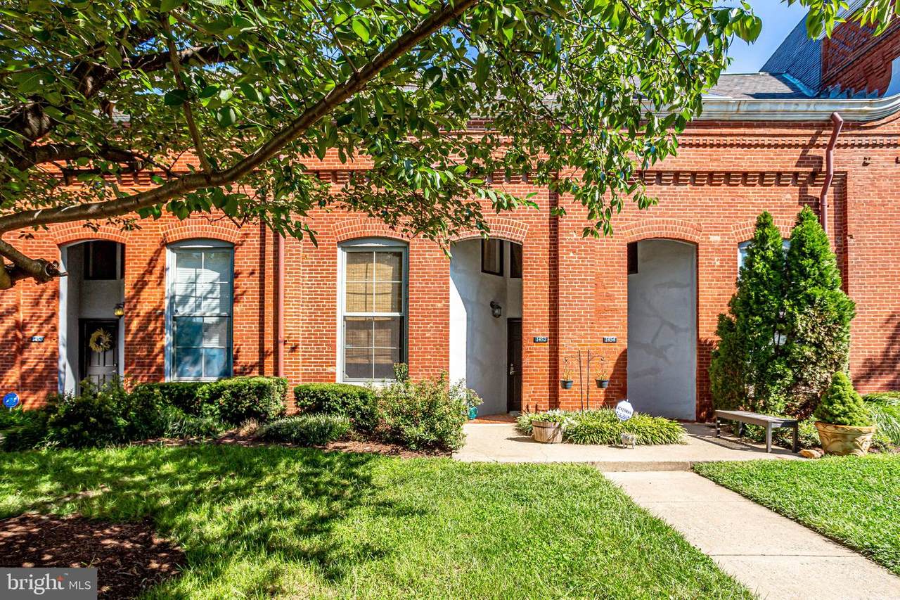 1452 Capitol Street - Photo 1