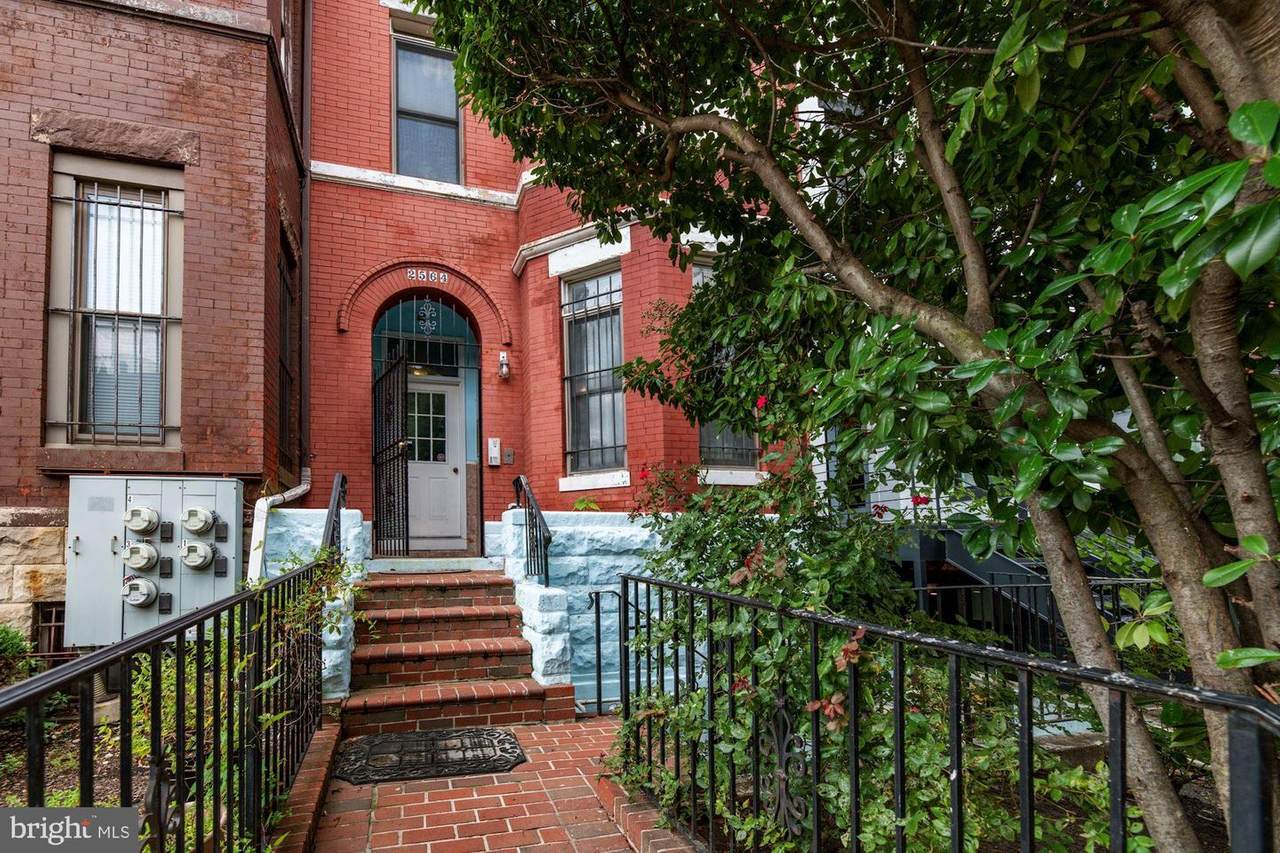 2564 University Place - Photo 1