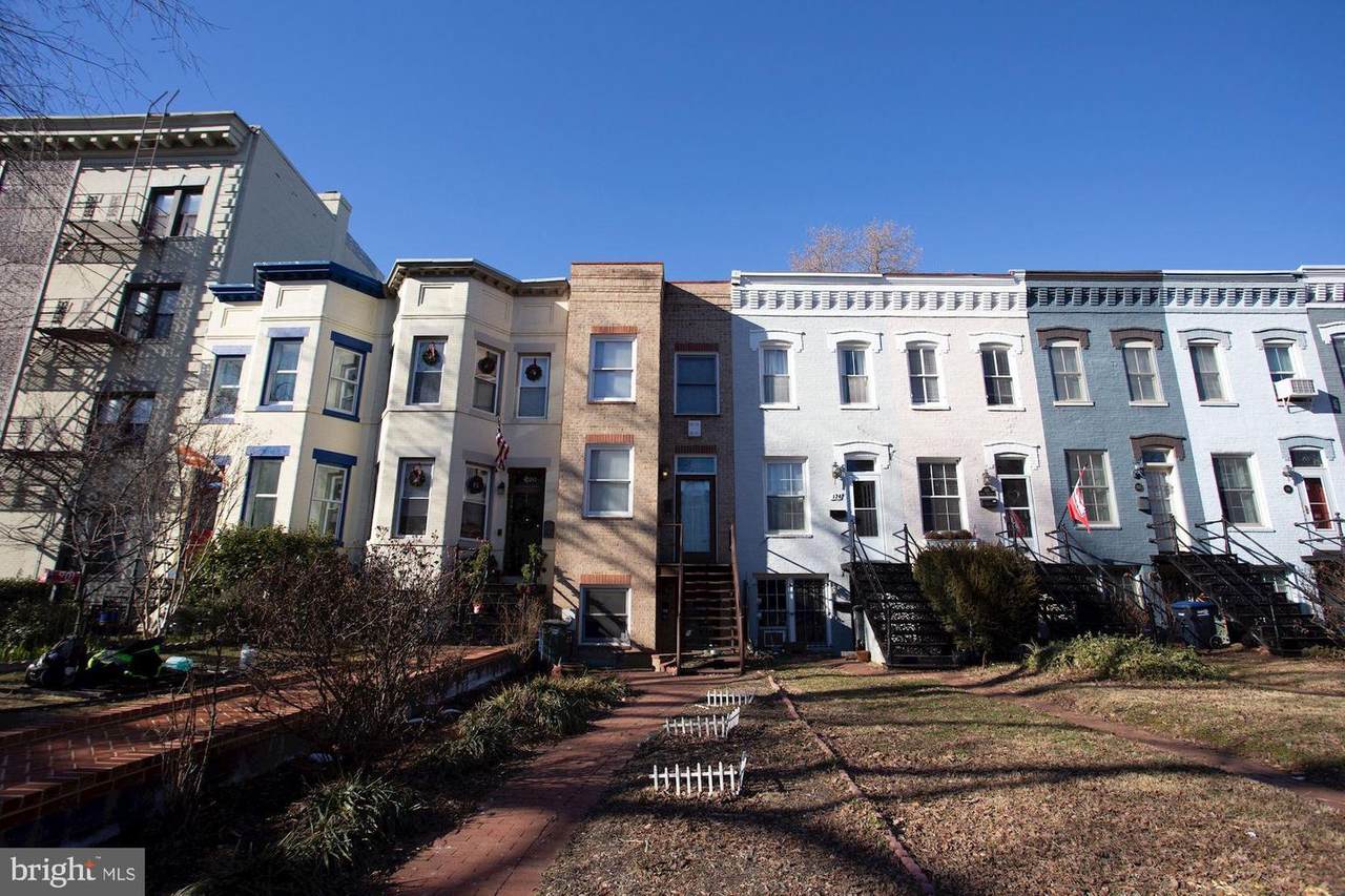 122 North Carolina Avenue - Photo 1