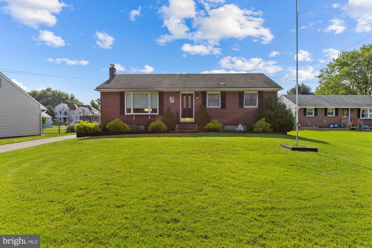 16 Grenlynne Drive - Photo 1