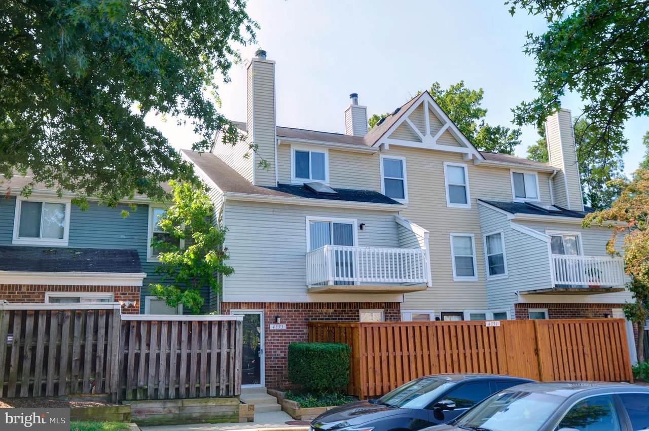 4393 Pembrook Village Drive - Photo 1