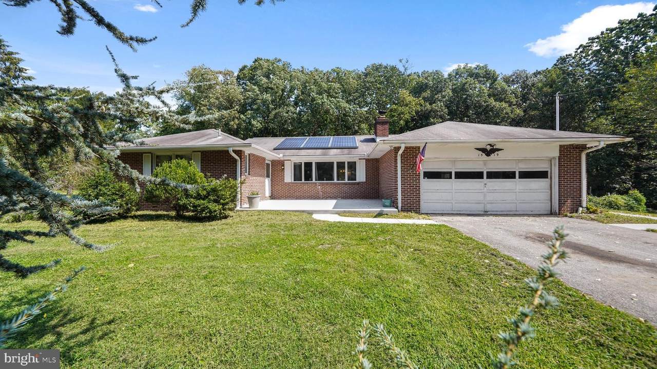 1519 Doyle Drive - Photo 1