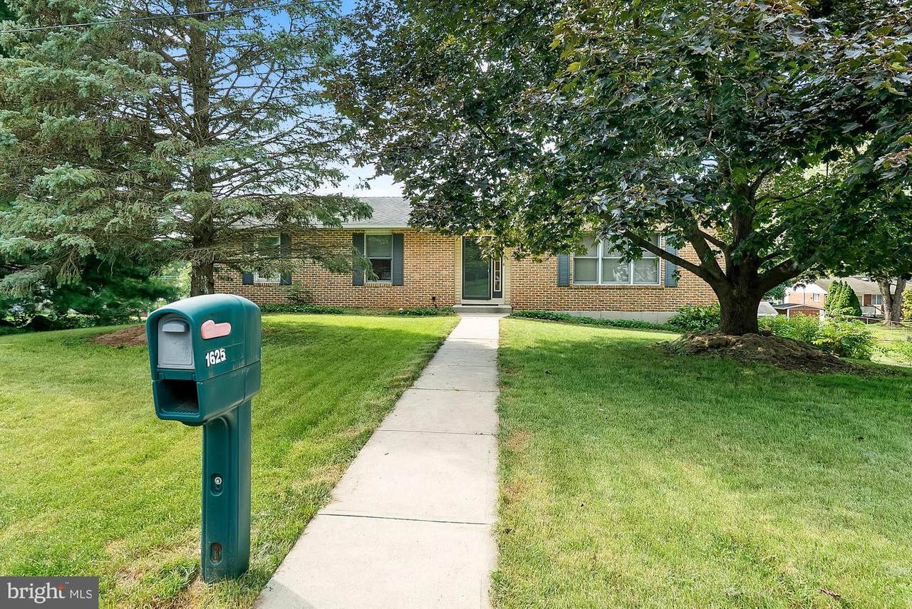 1625 12TH Street - Photo 1