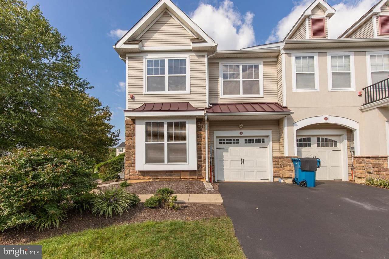 24 Old Cedarbrook Road - Photo 1