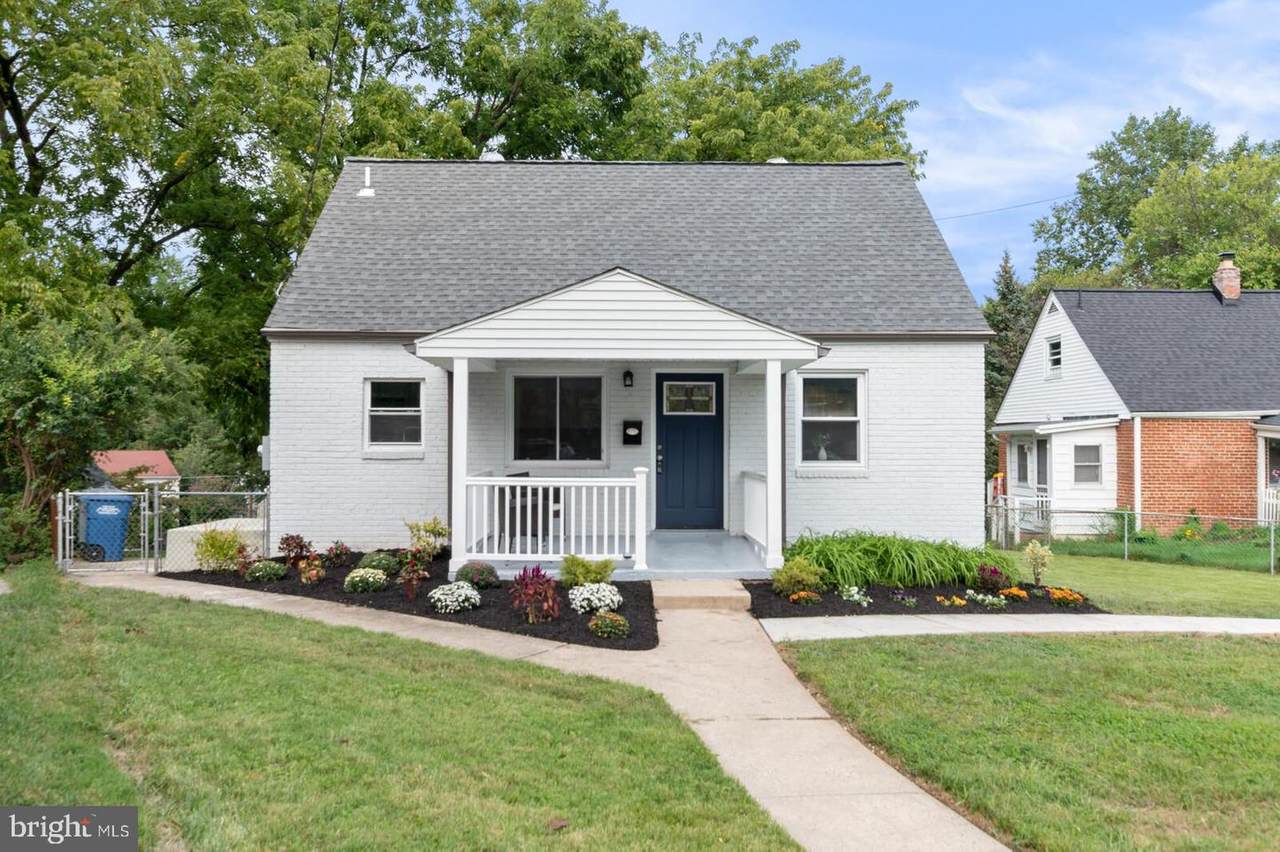 7134 Parkview Avenue - Photo 1