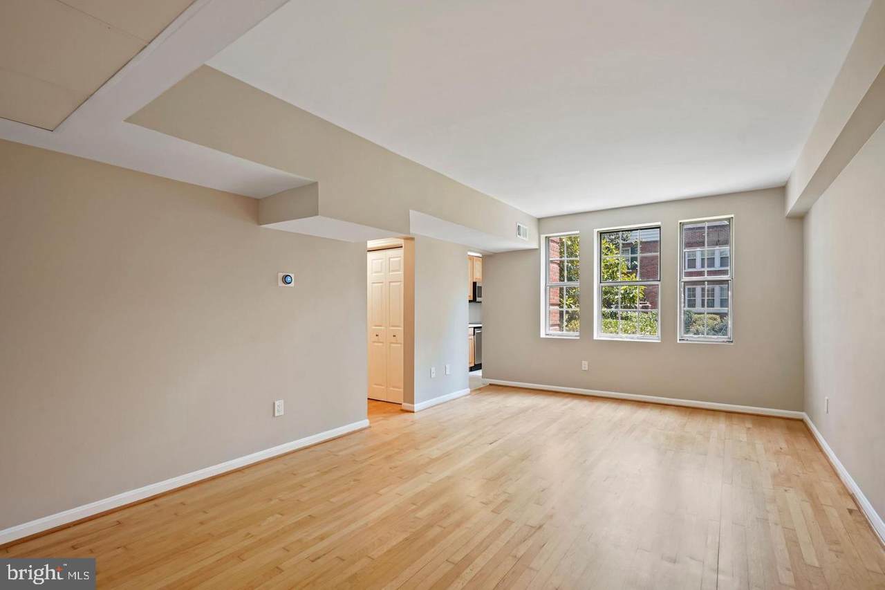 1752 Rhodes Street - Photo 1