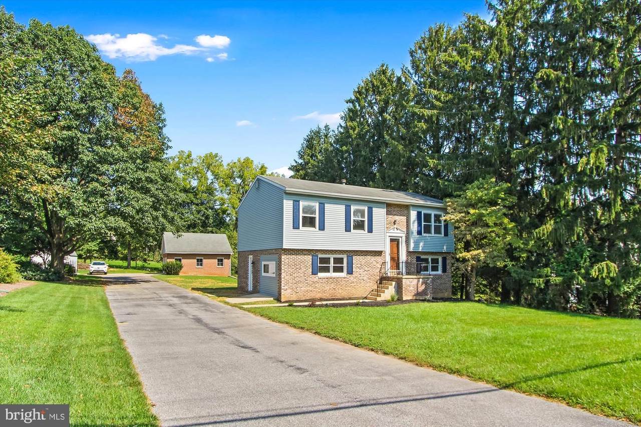 815 Ridgewood Road - Photo 1