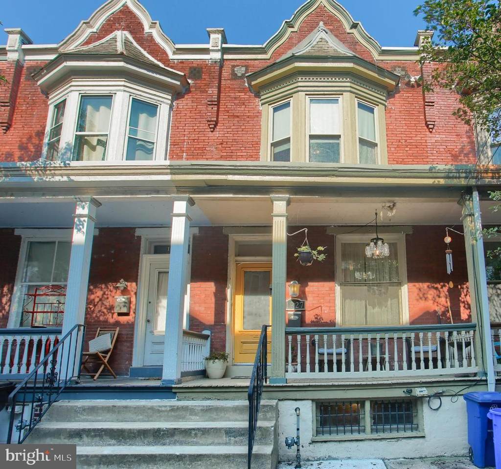 1927 Penn Street - Photo 1